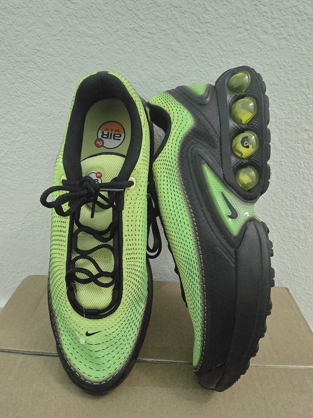 Nike Air Max DN Men's Neon Green and Black Athletic Sneakers. - Picture 4 of 5